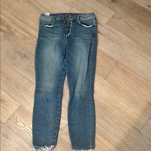 MOTHER the Fly Cut Stunner Ankle Fray Jeans - size 28